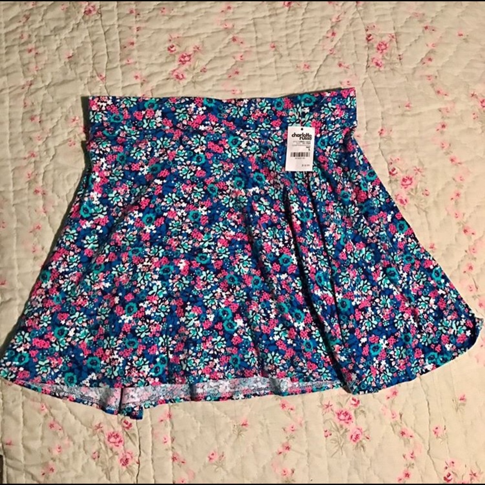 NEW Charlotte Ruse floral skirt
